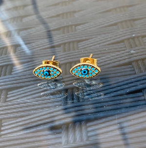 Boucles d’oreilles clou acier inoxydable  turquoise de roche long 1 cm excellent état