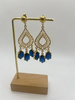 Boucles d’oreilles acier inoxydable et critaux de verre  long 6 cm