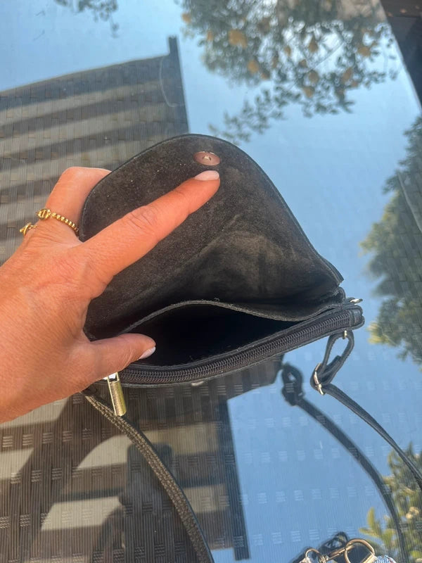 Pochette sac en bandoulière petit format en cuir graine excellent état
