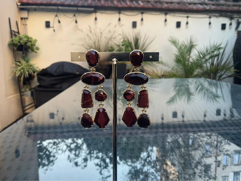 Boucles d’oreilles en acier, inoxydable et pierres naturelles, longueur 6,8 cm. Excellent état.