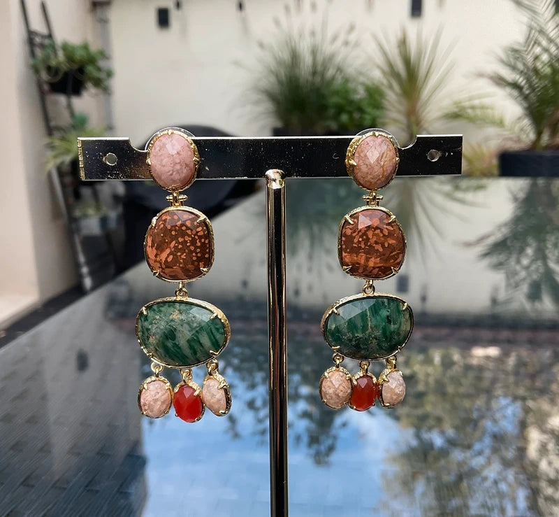 Boucles d’oreilles en acier, oxydables et Pierres naturelles long 6cm excellent état