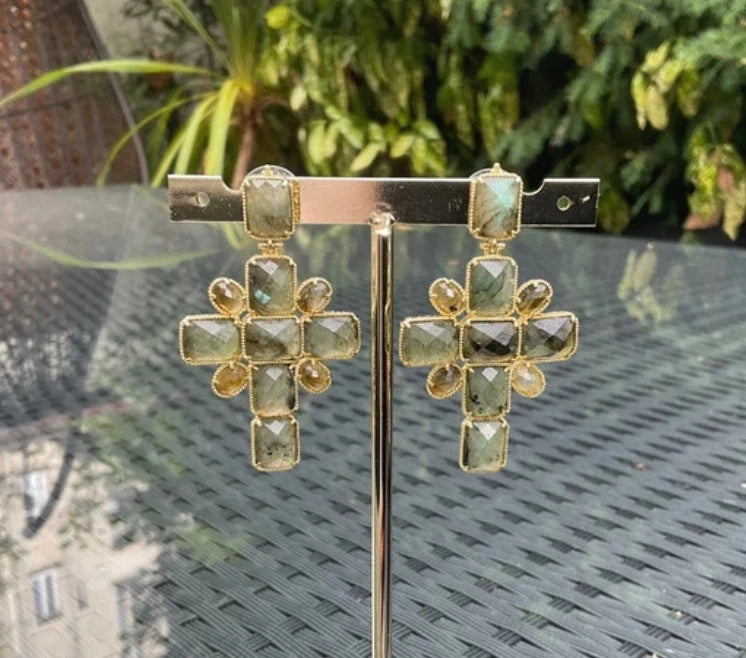 Boucles d oreilles en acier inoxydable et pierres naturelles long 6cm excellent état