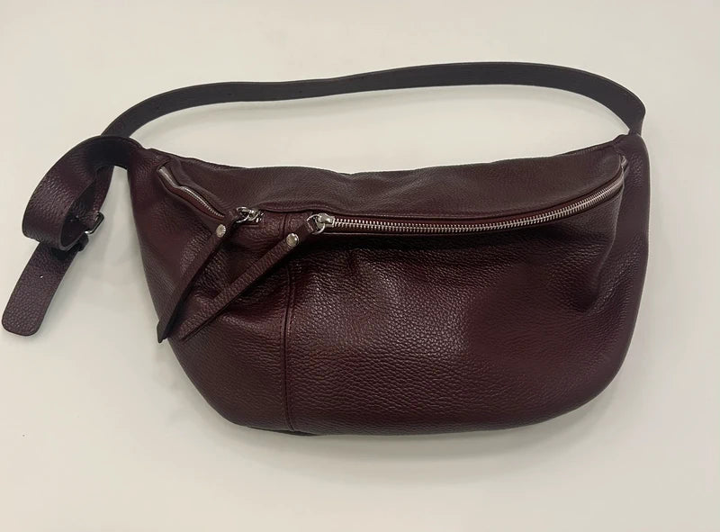 Sac banane xl en cuir graine prune, lie de vin ( couleur tendance) excellent état