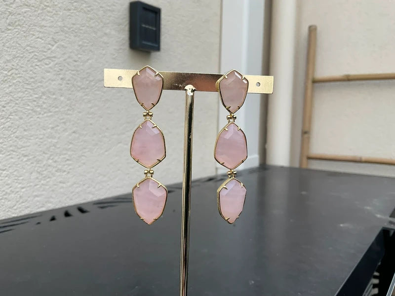 Boucles d’oreilles en acier, inoxydable et pierre naturelle, longueur 7cm. Excellent état