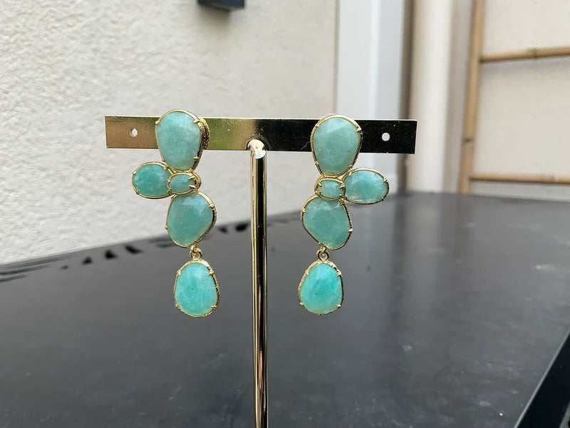 Boucles d’oreilles en acier, inoxydable et pierre naturelle, longueur 5cm. Excellent état