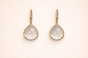 Boucles d’oreilles en acier, inoxydable et pierre naturelle, longueur 2,8cm. Excellent état