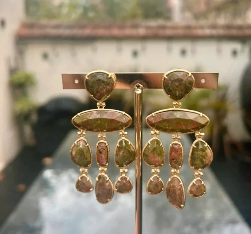 boucles d’oreilles, en acier inoxydable et pierres naturelles, long 7,2cmx3cm excellent état