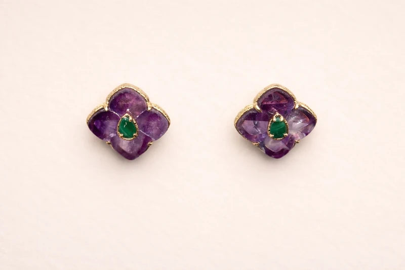 Boucles d'oreilles en acier inoxydable et pierres, naturelles, excellent état. Long 2 cm